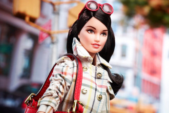 Barbie в одежде Coach