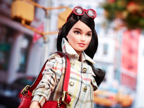 Barbie в одежде Coach